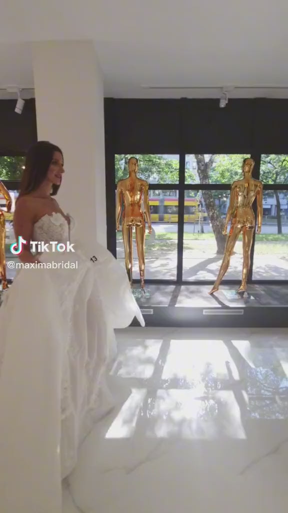 Carmen - Strapless Ball Gown with Sweetheart Bodice