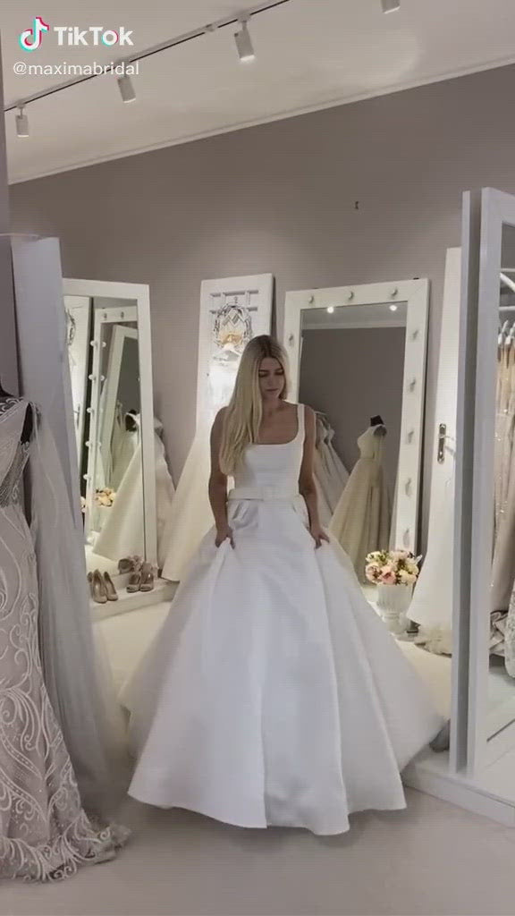 Hermione - Scoop Neckline Silk Ball Gown with Bow