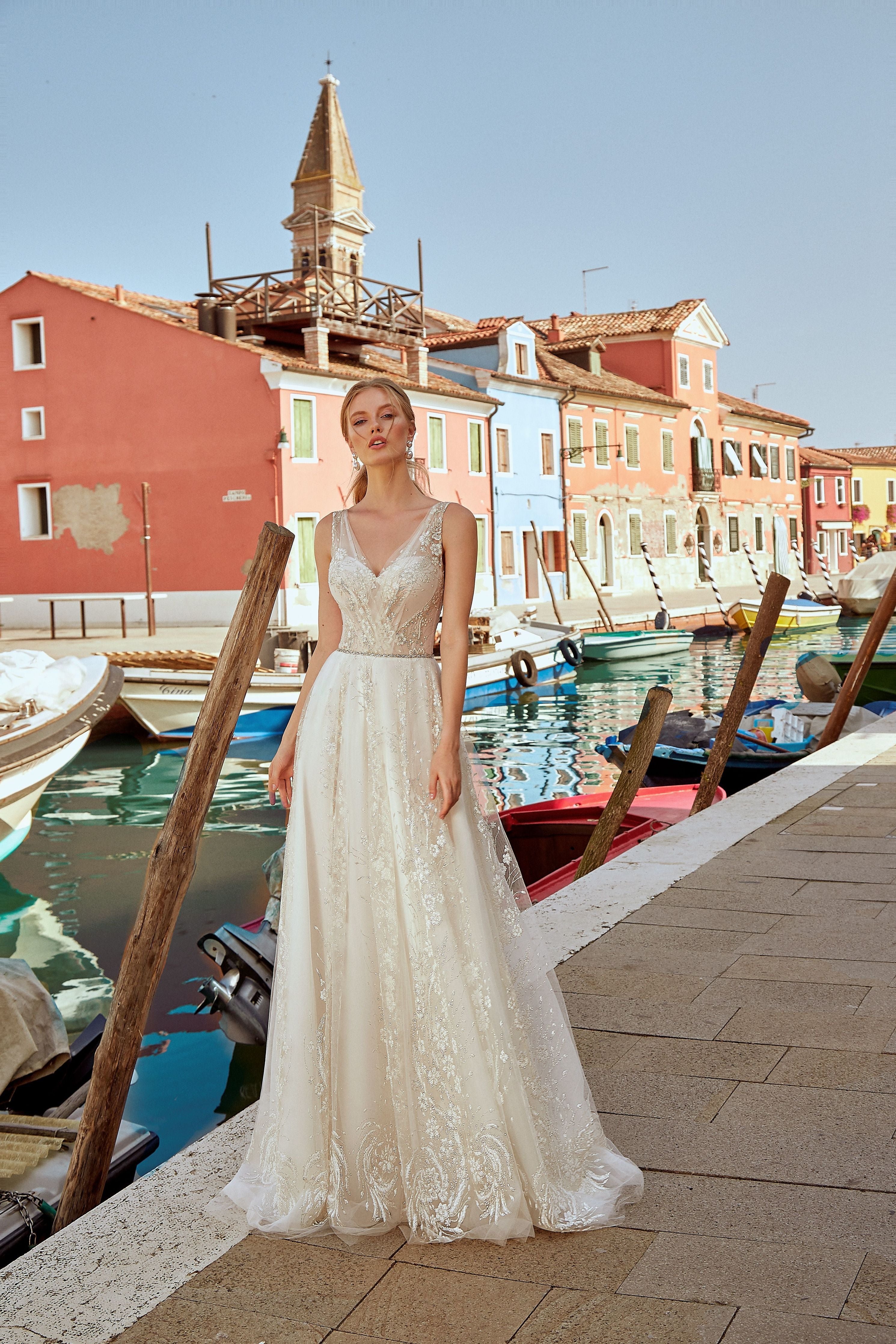 Juliet - Tulle A-Line Wedding Dress with Floral Lace - Maxima Bridal