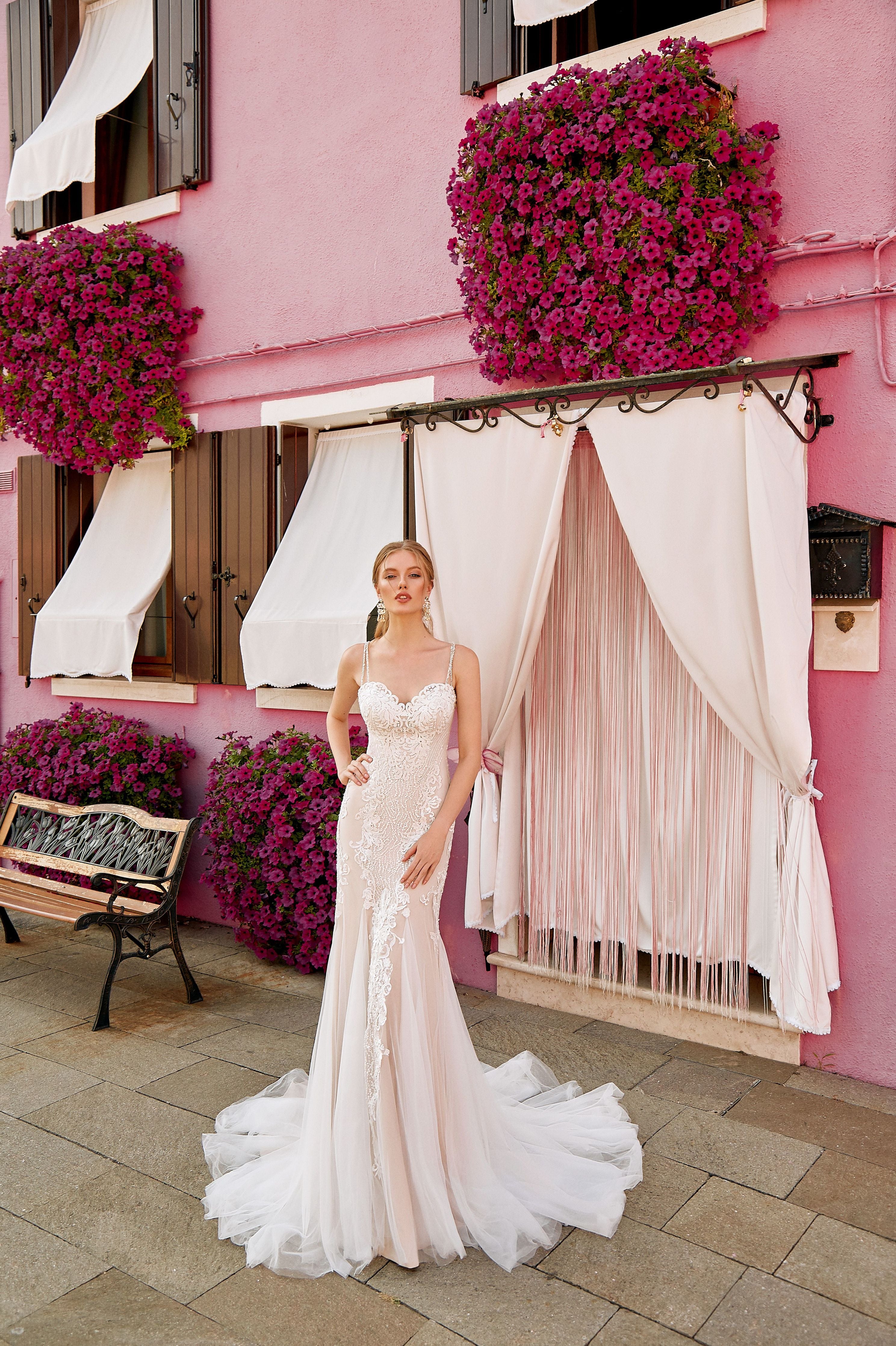 Suzanna - Sweetheart Neckline Mermaid Wedding Dress - Maxima Bridal