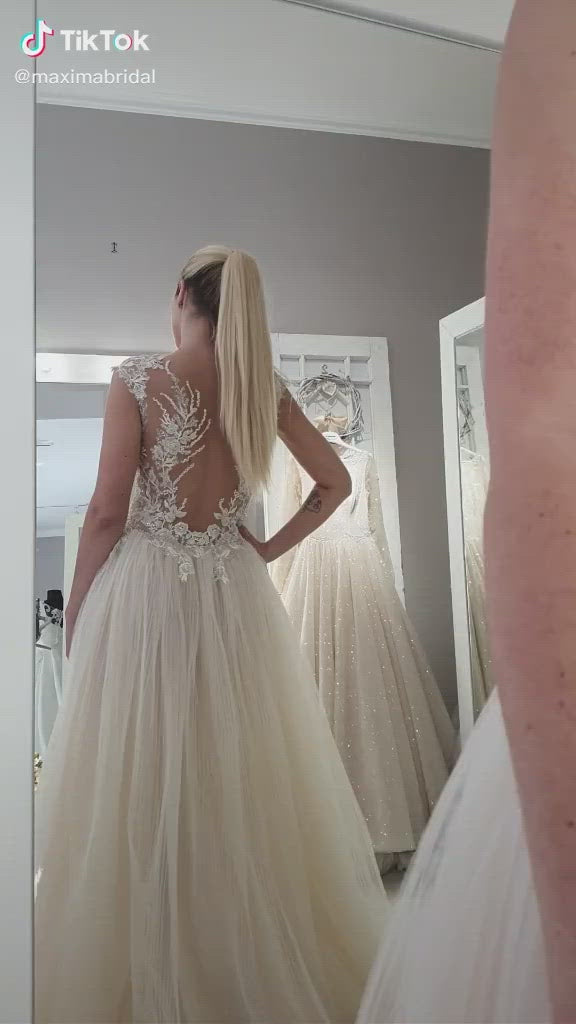 Aveline - Modern Ball Gown with Detachable Puff Sleeves