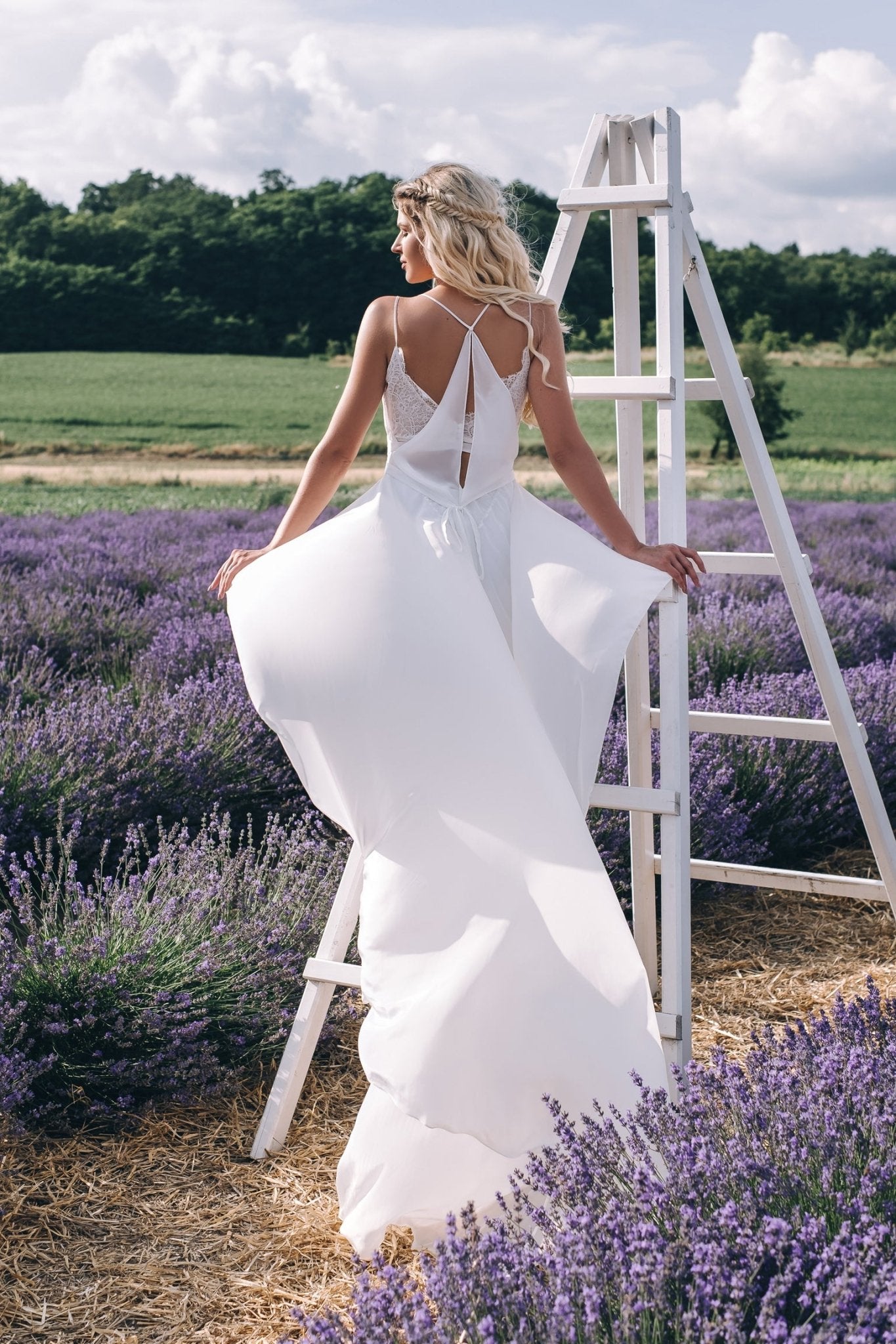 Clarisse - Feminine Sheath Wedding Dress - Maxima Bridal